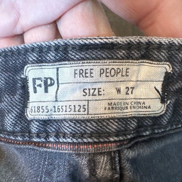 Free People Black Denim Cut Off Shorts Size 27 - Picture 3 of 4